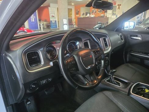 Used 2022 Dodge Charger SXT image 7