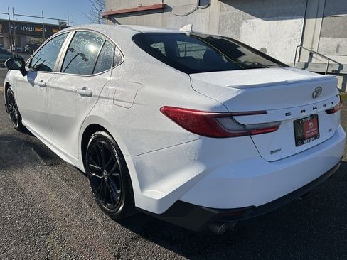 Certified 2025 Toyota Camry SE image 7