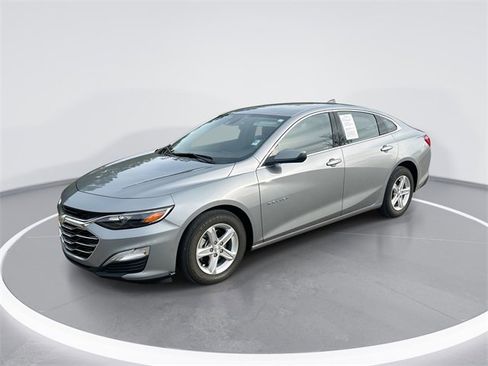 Used 2024 Chevrolet Malibu LS image 1