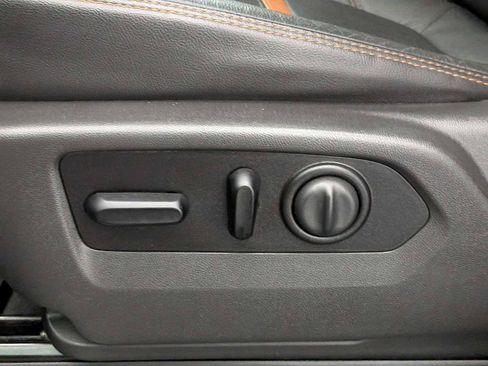 Used 2020 GMC Sierra 1500 AT4 w/ AT4 Premium Package image 19