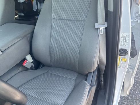 Used 2019 Ford F150 XLT RWD image 5