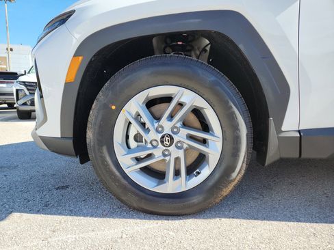 New 2026 Hyundai Tucson SE image 28