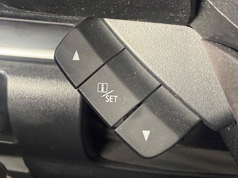 Used 2019 Subaru Forester Premium w/ All-Weather Package AWD/4WD image 34