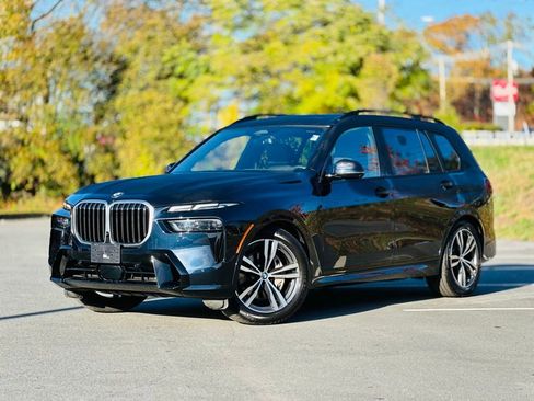 Certified 2024 BMW X7 xDrive40i w/ M Sport Package image 1
