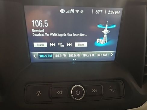 Used 2018 GMC Acadia SLE image 21