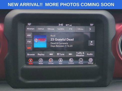 Certified 2021 Jeep Gladiator Rubicon w/ Safety Group image 15