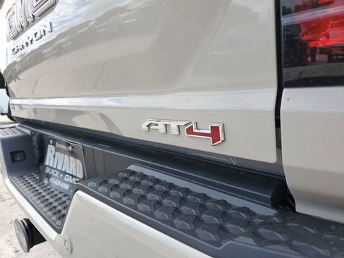 New 2026 GMC Canyon AT4 AWD/4WD image 8