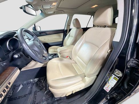 Used 2016 Subaru Outback 2.5i Limited AWD/4WD image 23