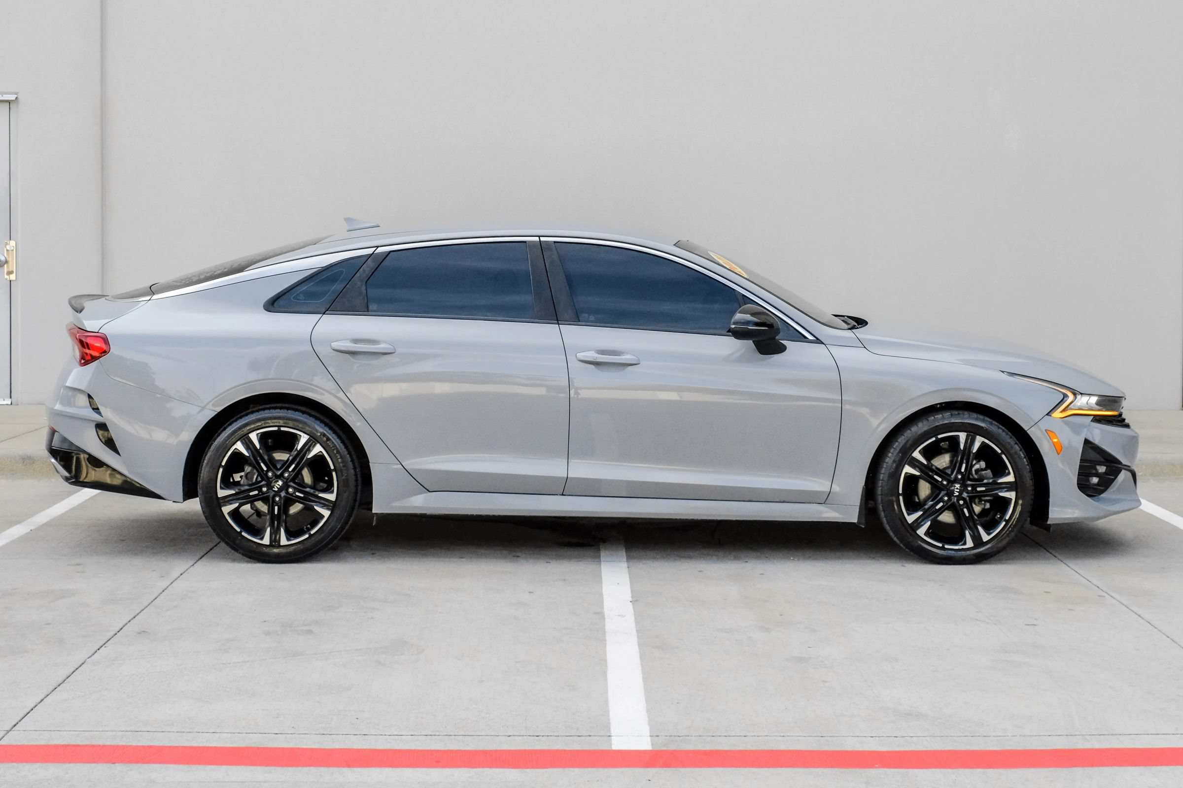 Used 2021 Kia K5 GT-Line FWD image 3
