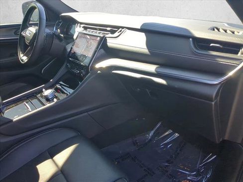 Used 2024 Jeep Grand Cherokee L Overland w/ Advanced Protech Group III image 24