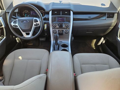Used 2013 Ford Edge SE image 17