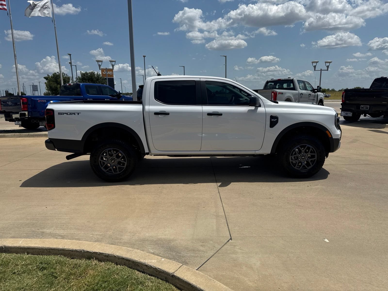 New 2026 Ford Ranger XLT w/ Trailer Tow Package RWD image 7