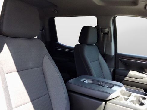 Used 2023 Chevrolet Silverado 1500 LT image 26