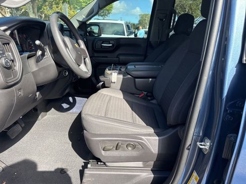 Used 2024 Chevrolet Silverado 1500 Custom image 7