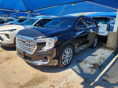 Used 2024 GMC Terrain Denali w/ Denali Premium Package image 2