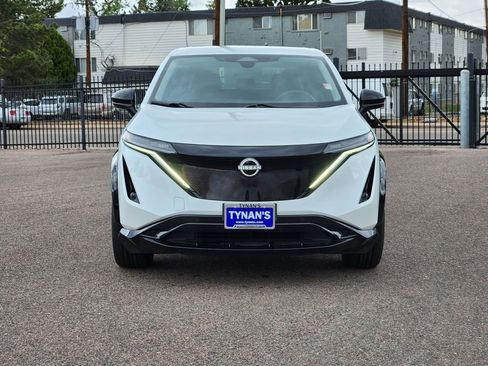 Used 2024 Nissan Ariya AWD image 2