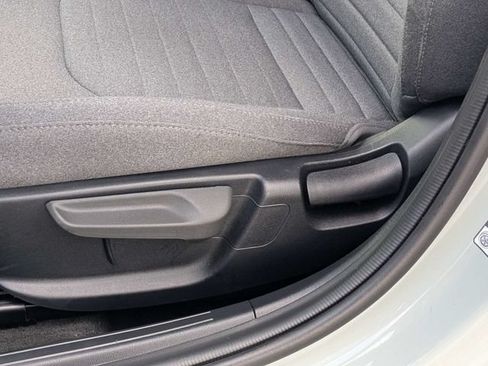 Used 2025 Kia K4 EX FWD image 18