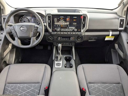 New 2026 Nissan Frontier SV AWD/4WD image 11