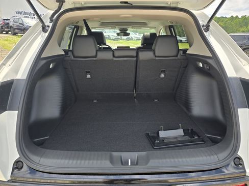 New 2026 Honda HR-V EX-L image 11