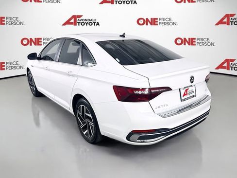 Used 2024 Volkswagen Jetta SEL FWD image 5