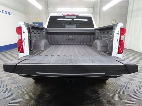 Used 2025 Chevrolet Silverado 1500 ZR2 w/ Technology Package image 43