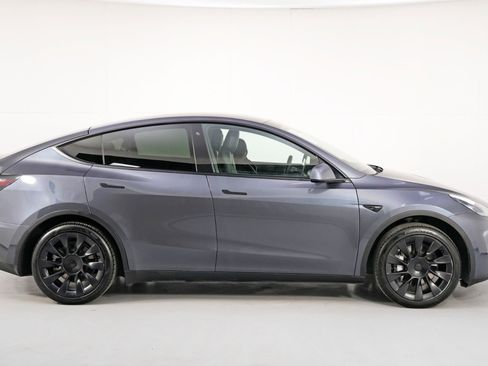 Used 2020 Tesla Model Y Long Range image 53