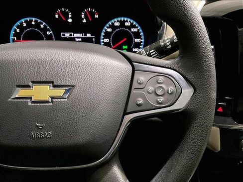 Used 2022 Chevrolet Traverse LS FWD image 21