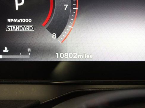 Certified 2025 Nissan Kicks SR FWD image 28