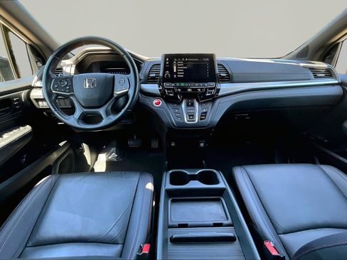 Used 2023 Honda Odyssey Sport image 7