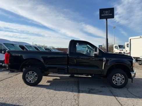 New 2025 Ford F350 XLT AWD/4WD image 10