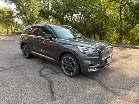 Used 2020 Lincoln Aviator Reserve w/ Equipment Group 202A AWD/4WD image 17