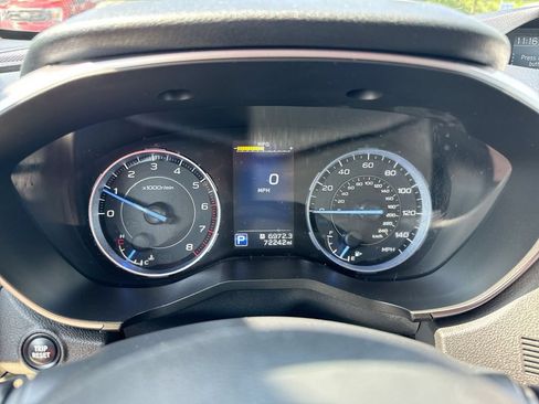 Used 2022 Subaru Ascent Limited AWD/4WD image 12