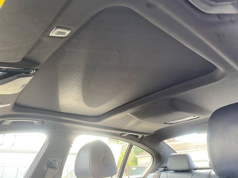 Used 2018 BMW 530e xDrive 530e xDrive iPerformance image 23