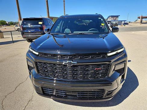 Used 2024 Chevrolet Traverse RS w/ LPO, Floor Liner Package image 8