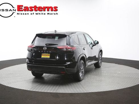 Used 2024 Nissan Rogue S AWD/4WD image 39