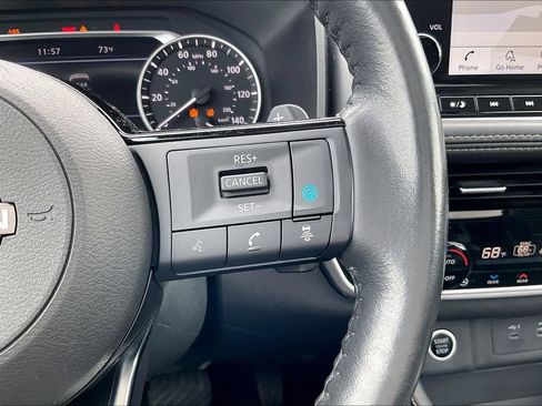 Used 2023 Nissan Rogue SL w/ SL Premium Package FWD image 19