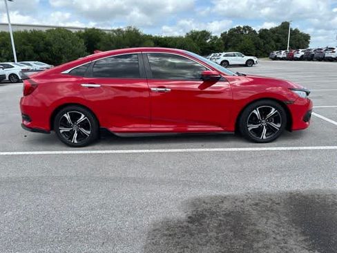 Used 2018 Honda Civic Touring image 6