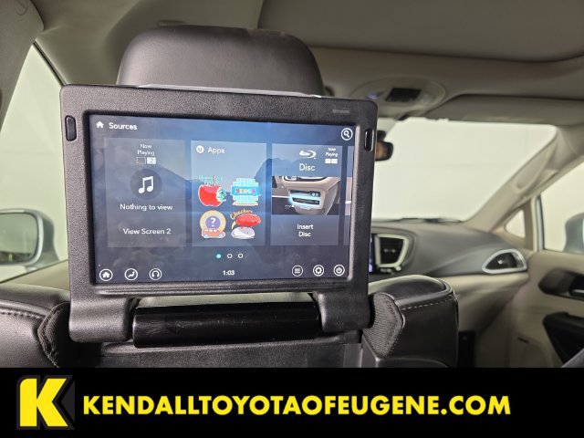 Used 2018 Chrysler Pacifica Limited w/ Advanced Safetytec Group FWD image 21