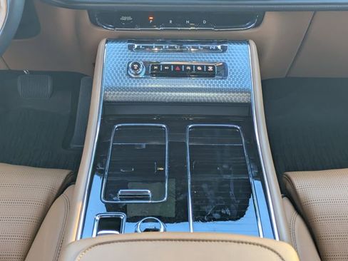 New 2025 Lincoln Aviator Black Label image 17