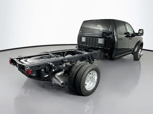 New 2026 RAM 5500 Tradesman w/ Chrome Appearance Group AWD/4WD image 7