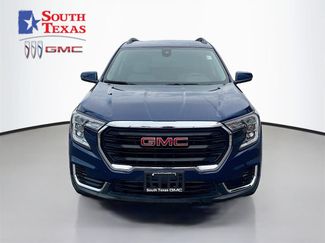 Used 2022 GMC Terrain SLE w/ Driver Convenience Package FWD video 1