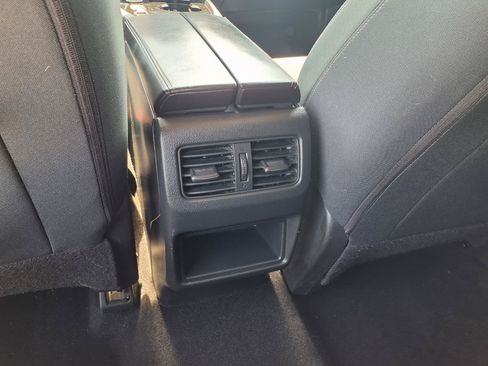 Used 2021 Nissan Rogue S FWD image 29