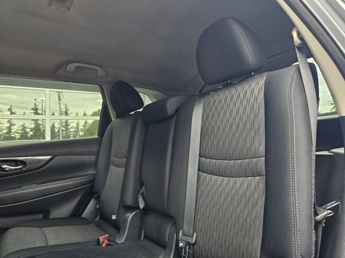Used 2019 Nissan Rogue SV AWD/4WD image 17