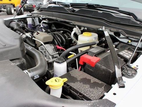 New 2024 RAM 3500 Tradesman w/ Chrome Appearance Group image 21