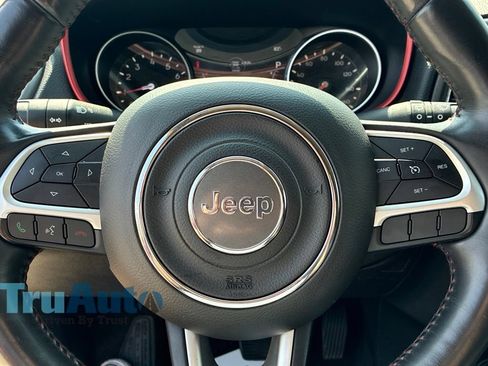 Used 2018 Jeep Compass Trailhawk AWD/4WD image 26