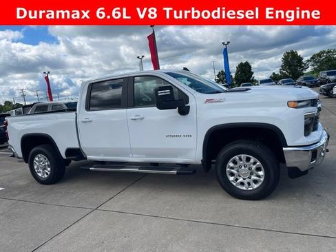 Used 2024 Chevrolet Silverado 2500 LT AWD/4WD image 1