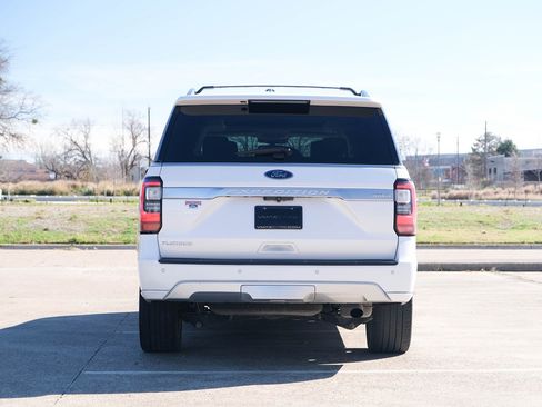Used 2019 Ford Expedition Max Platinum image 9