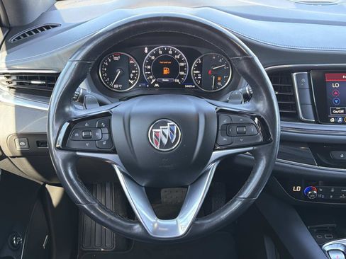 Used 2024 Buick Enclave Premium image 7