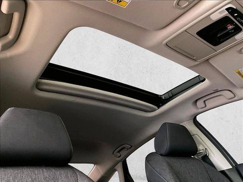 Used 2023 Honda Accord EX image 17