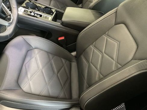 Used 2025 Volkswagen Atlas Cross Sport SE image 11